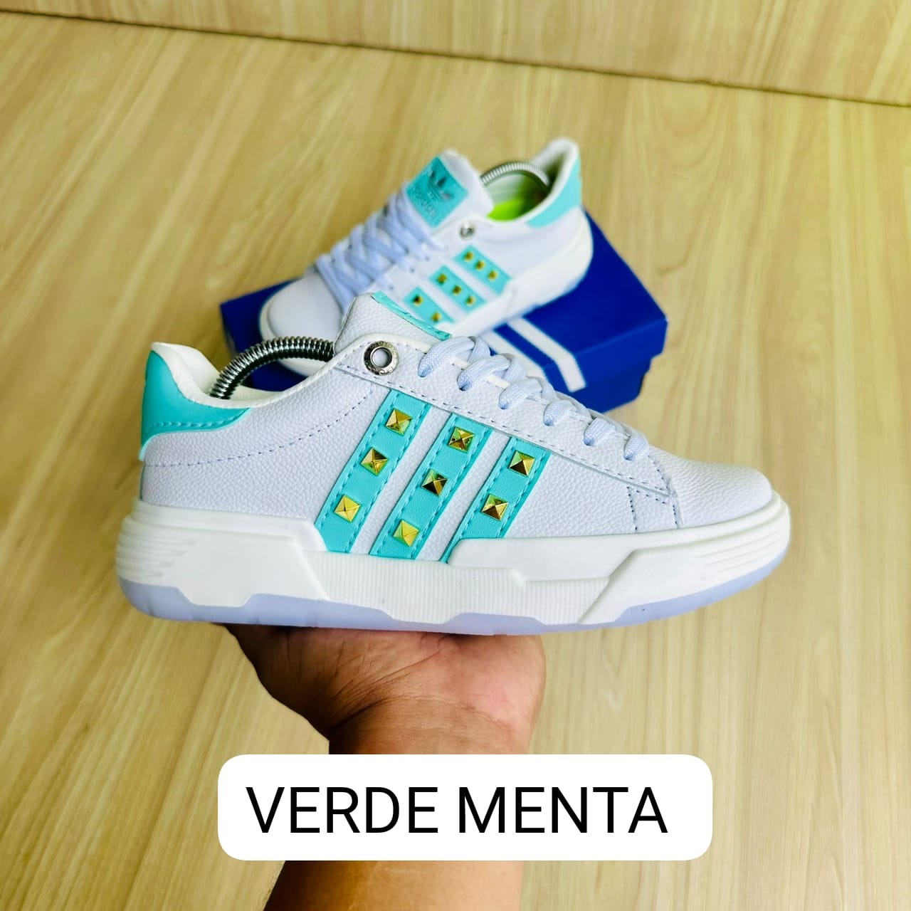 Tenis Adiads Taches Mujer